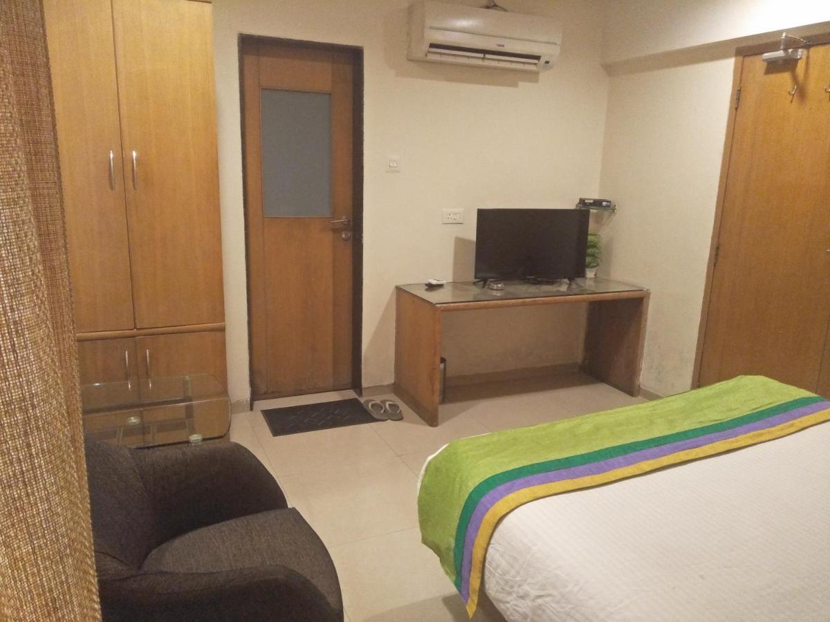 Treebo Trend Hotel Basera Pune Exterior foto