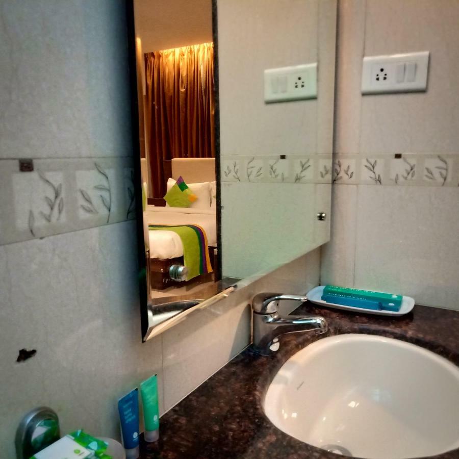 Treebo Trend Hotel Basera Pune Exterior foto